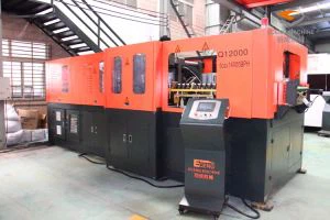 9 dobumu PET pudeles izpūšanas formēšanas mašīna